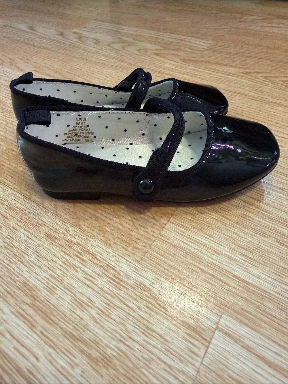 H&M Girls Black Patent Leather Mary Jane Flats US 8.5 (EUR 25)